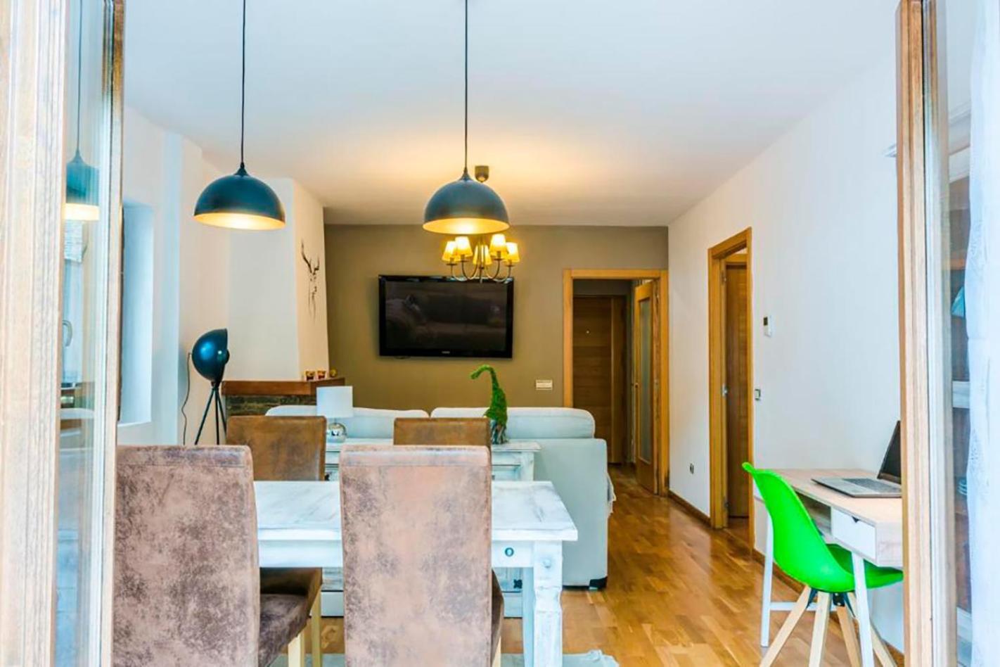 Apartamento A 15 Minutos De Baqueira Les Bordes Dış mekan fotoğraf